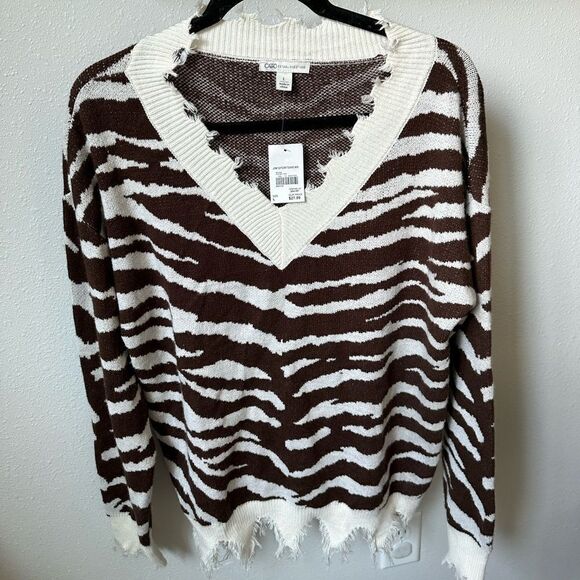 NEW WITH TAGS WOMENS CATO SWEATER SIZE LARGE - Picture 1 of 3